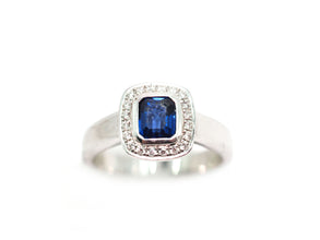 0.62Ct White Gold Natural Sapphire Bezel Set and Diamond Ring 18Kt