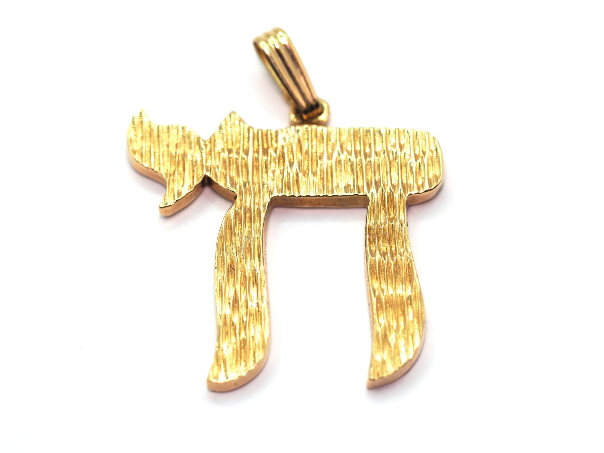 Chai Life Hebrew Pendant 14kt Yellow gold Textured Design 1.5in