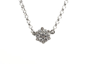 0.32 Ct White Gold Diamond Flower Pendant 18kt Adjustable Chain