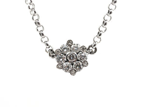 0.32 Ct White Gold Diamond Flower Pendant 18kt Adjustable Chain