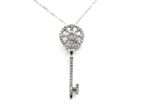 0.518 Ct White Gold Natural Diamond Key Pendant With 14 Kt Necklace