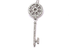 0.518 Ct White Gold Natural Diamond Key Pendant With 14 Kt Necklace