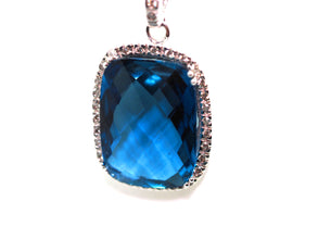 10.80 Ct White Gold Cushion Shape Blue Topaz Diamond Necklace 14 Kt