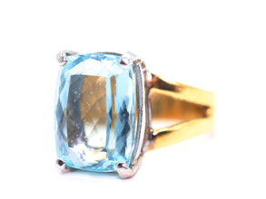 12.50 Ct Yellow Gold Women's Solitaire Cushion Aquamarine Ring 18 Kt