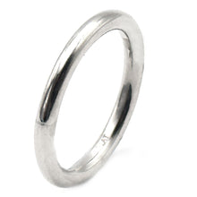 $2900 Platinum Comfort Fit Women's 2.5mm Shiny Finish Wedding Band Ring Size 6