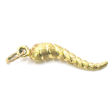 $390 14Kt Yellow Gold Italian Horn Charm Pendant