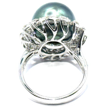 $7900 1.75Ct White Gold Black Pearl and Diamond Ring 18Kt