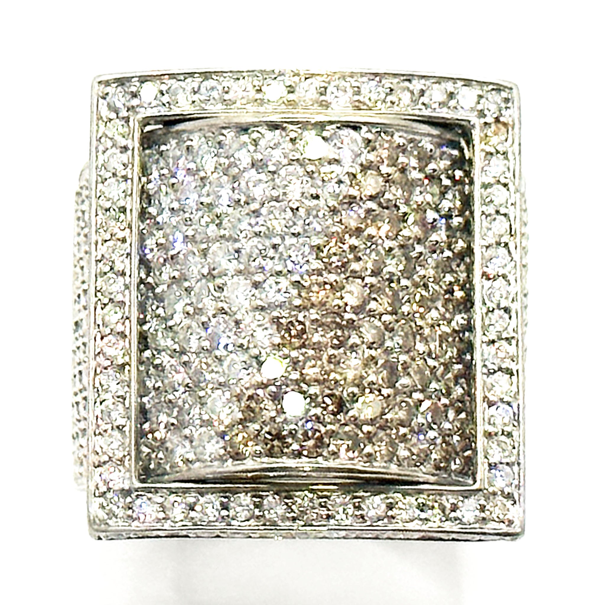 $16,000 4.00Ct White Gold and Champagne Diamonds Fashion Ring 18Kt