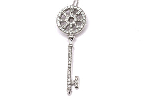 0.518 Ct White Gold Natural Diamond Key Pendant With 14 Kt Necklace